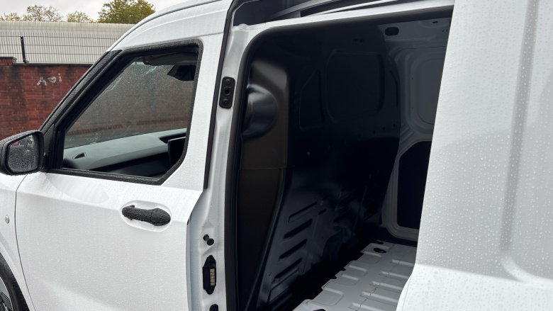 Ford Transit Courier E-Transit Courier 100kW 43kWh Trend Van Auto